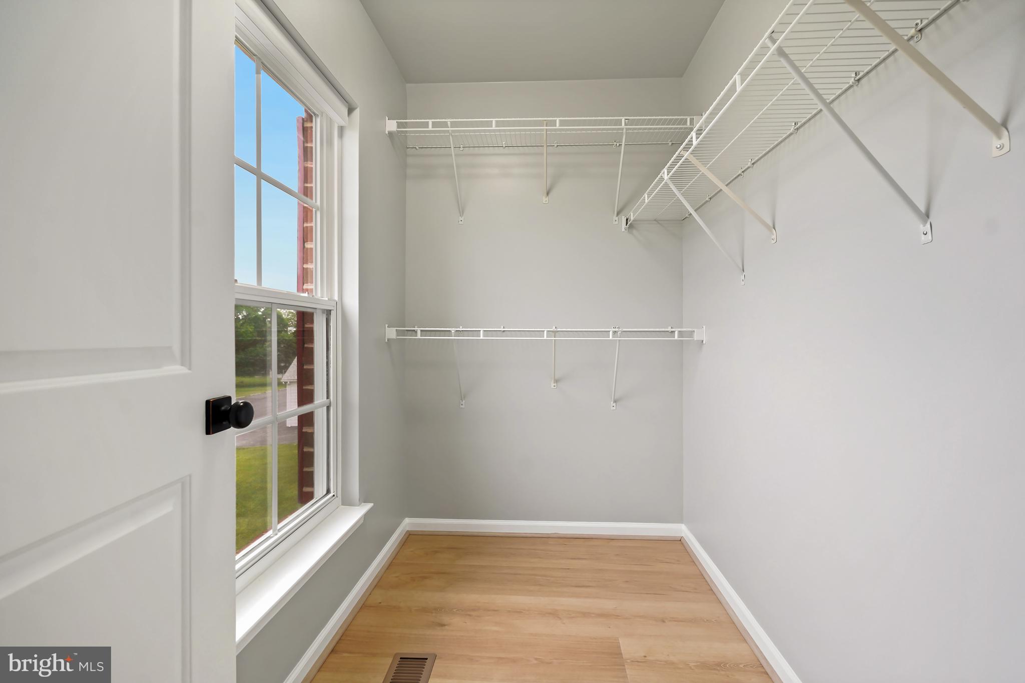 23416 Clarksridge Road Clarksburg, MD 20871 - Photo 27 of 30 Walk-in Closet