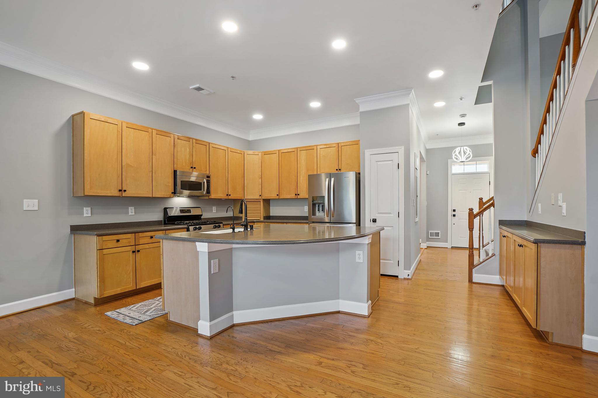 23416 Clarksridge Road Clarksburg, MD 20871 - Photo 6 of 30 Kitchen