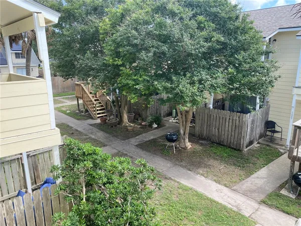 $1,200 | 1011 Ennis Joslin Road, Unit 212, Corpus Christi, TX 78412