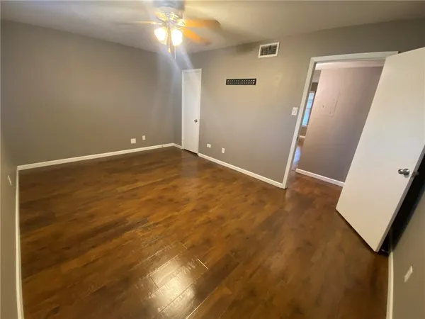 $1,200 | 1011 Ennis Joslin Road, Unit 212, Corpus Christi, TX 78412