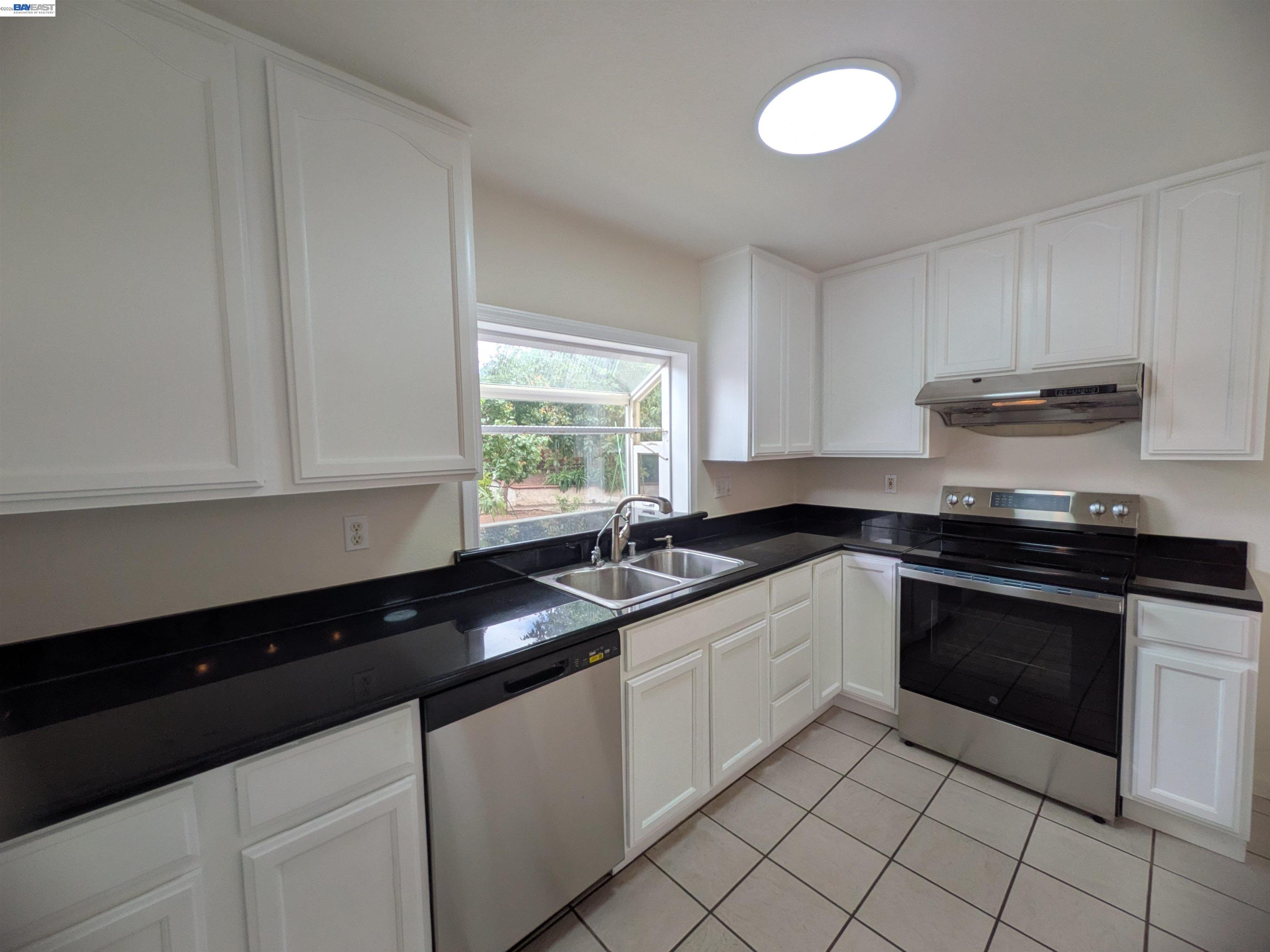 736 Shard Court Fremont, CA 94539 - Photo 10 of 48