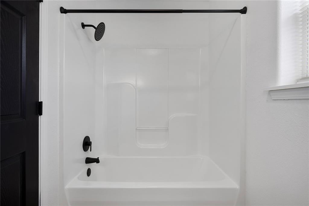 15103 East Truman Road Independence, MO 64050 - Photo 18 of 27