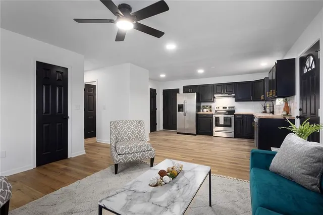 $184,500 | 15103 East Truman Road, Independence, MO 64050