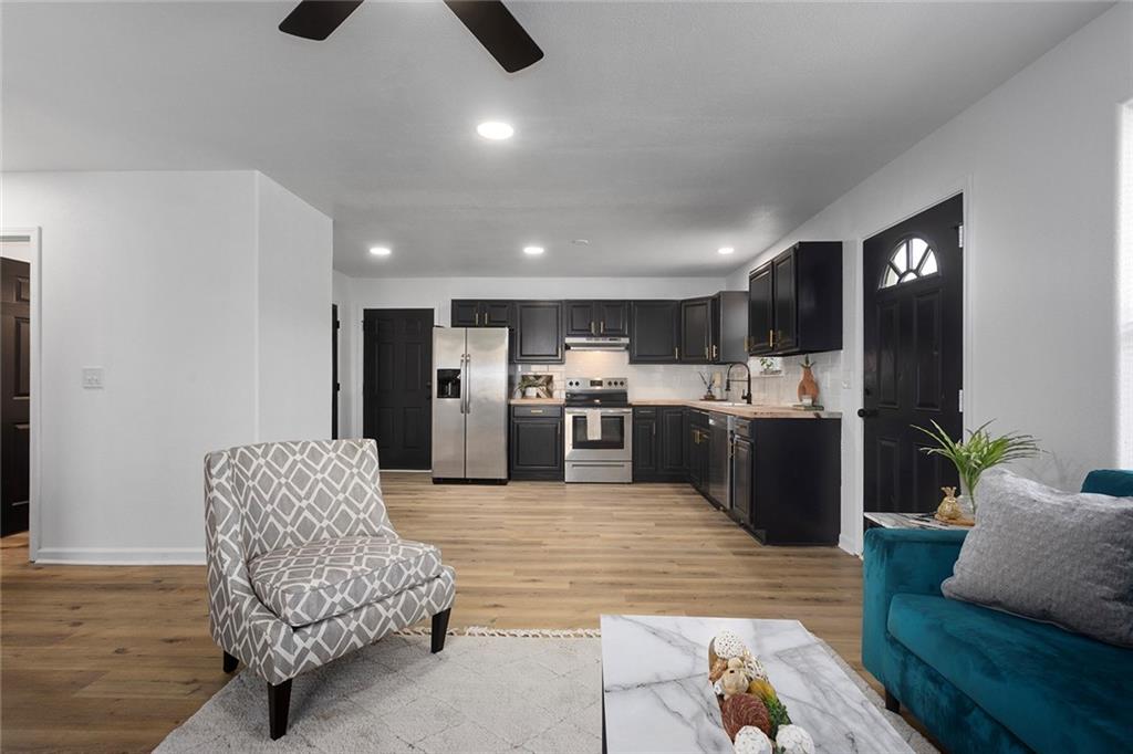 15103 East Truman Road Independence, MO 64050 - Photo 7 of 27