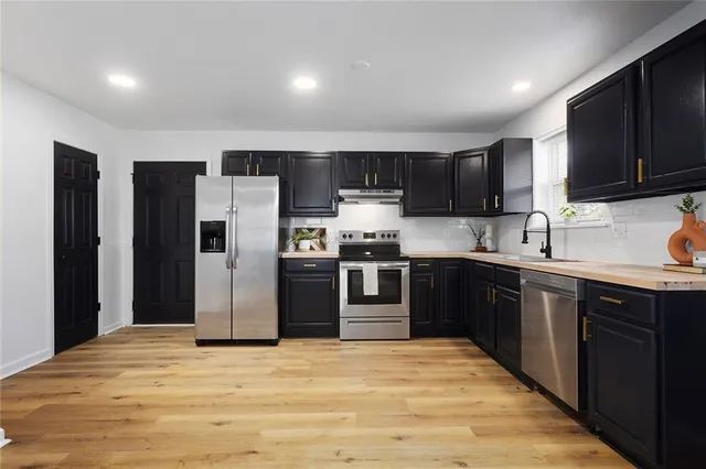 $184,500 | 15103 East Truman Road, Independence, MO 64050