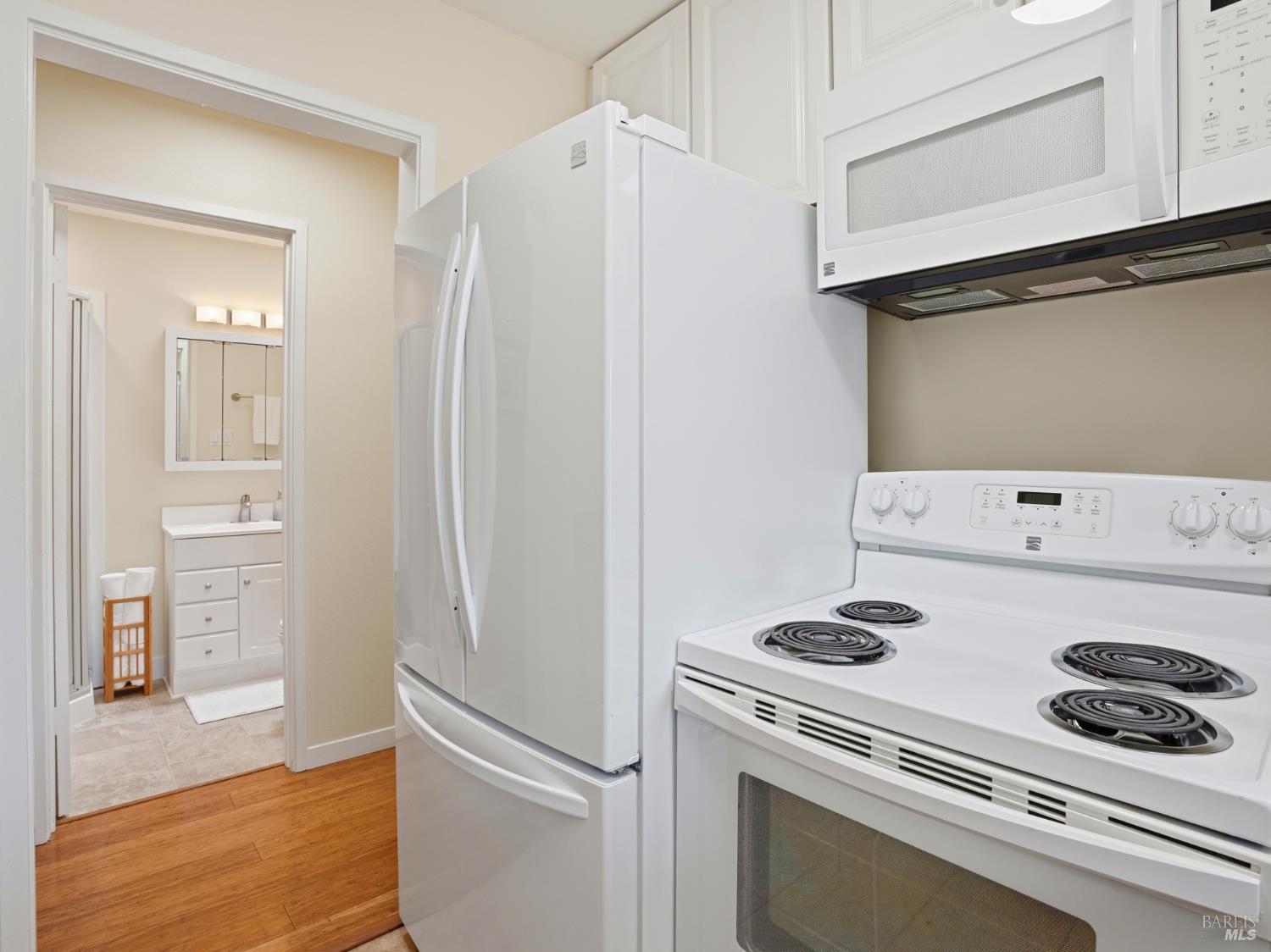 1004 B Los Gamos Road San Rafael, CA 94903 - Photo 11 of 38