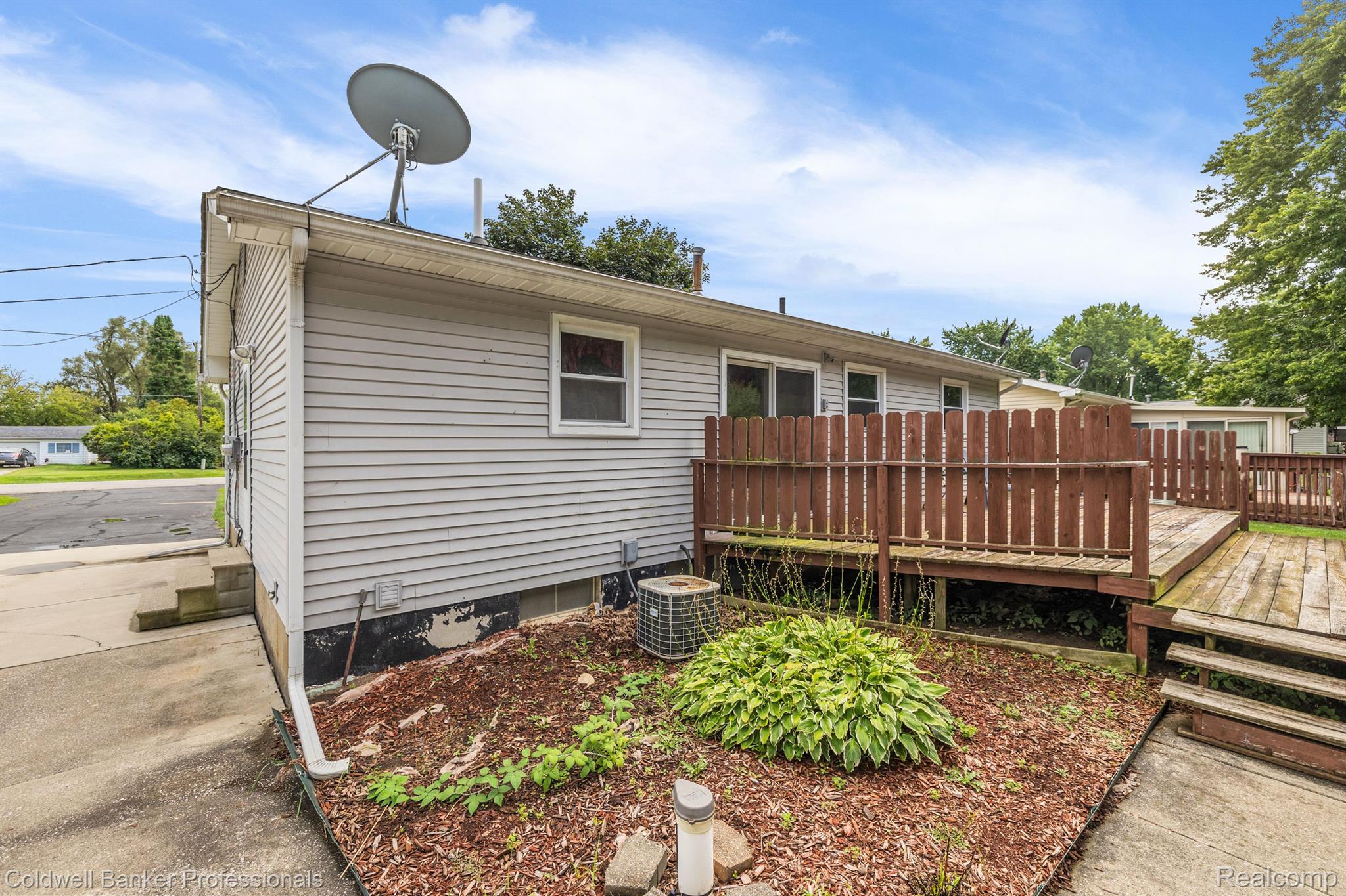 5409 Hopkins Road Flint, MI 48506 - Photo 4 of 20 Gallery Image 4