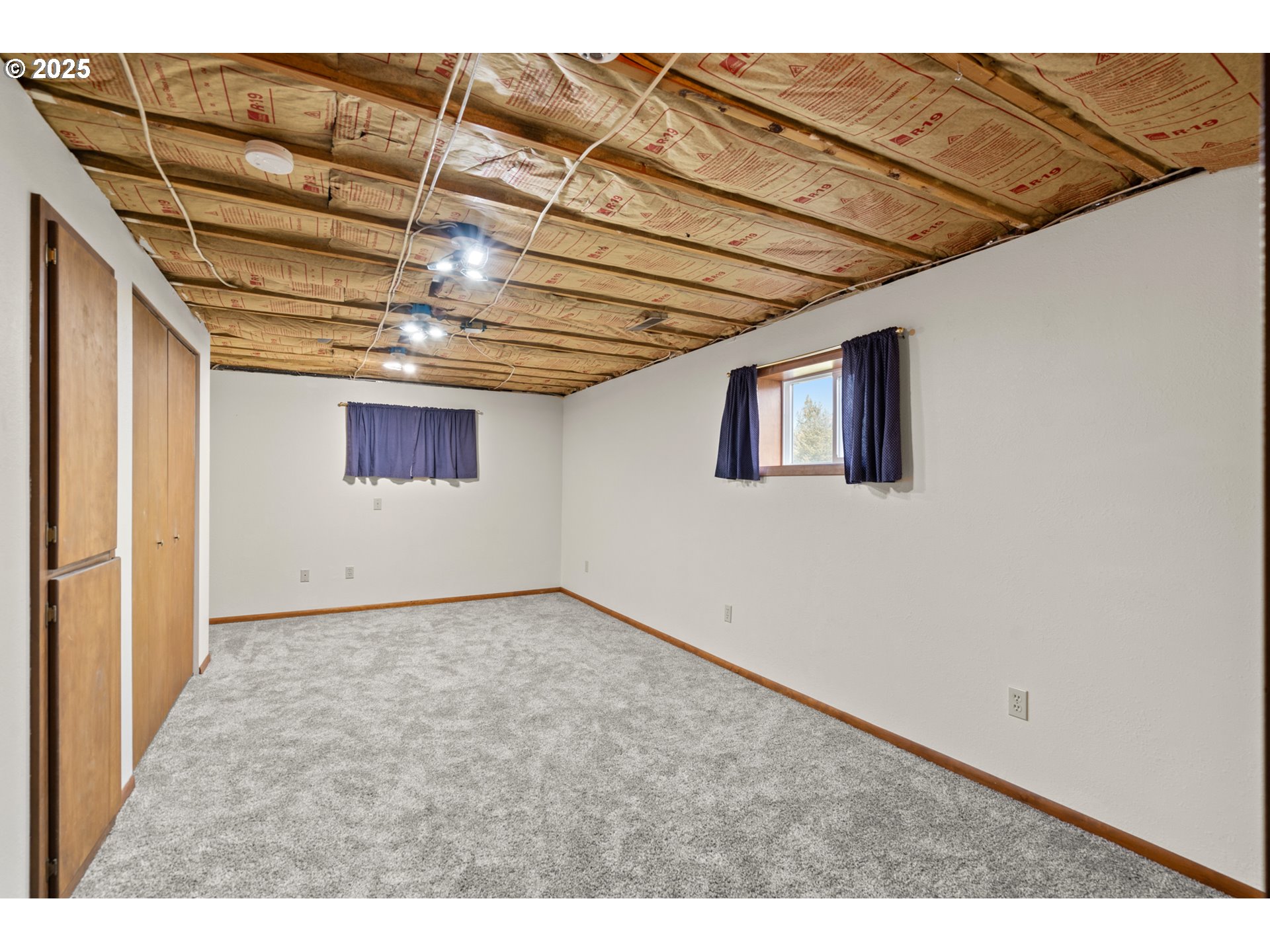 49414 County 1028 Road Pendleton, OR 97801 - Photo 31 of 46 a view of a room with an empty space
