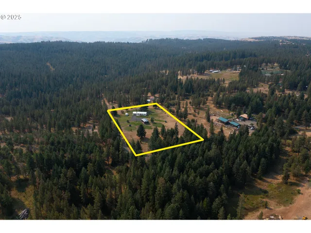 a view of outdoor space with trees