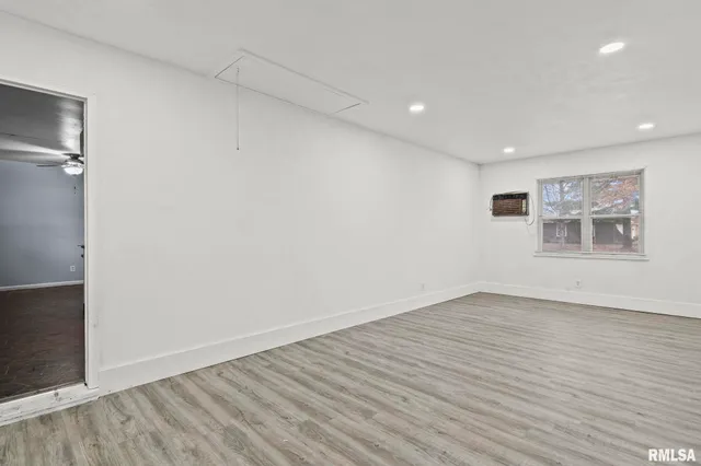 $185,000 | 4013 South Milan Road, Springfield, IL 62703