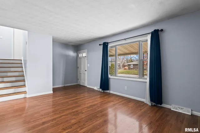 $185,000 | 4013 South Milan Road, Springfield, IL 62703