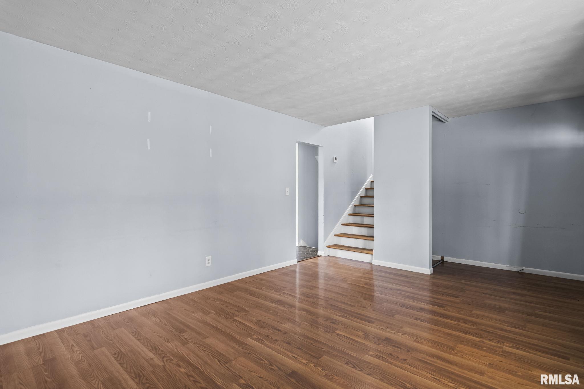 4013 South Milan Road Springfield, IL 62703 - Photo 6 of 36