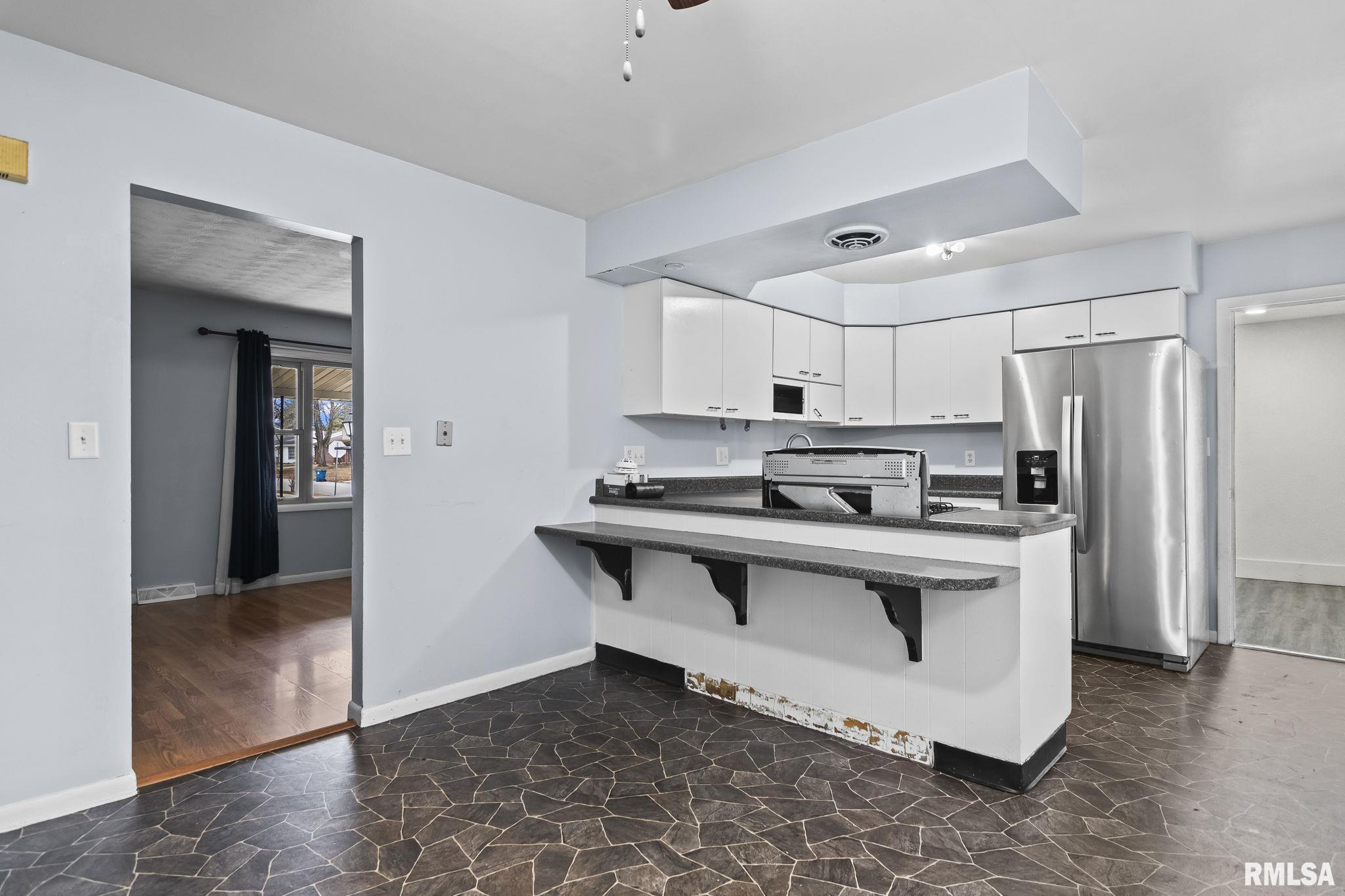 4013 South Milan Road Springfield, IL 62703 - Photo 8 of 36