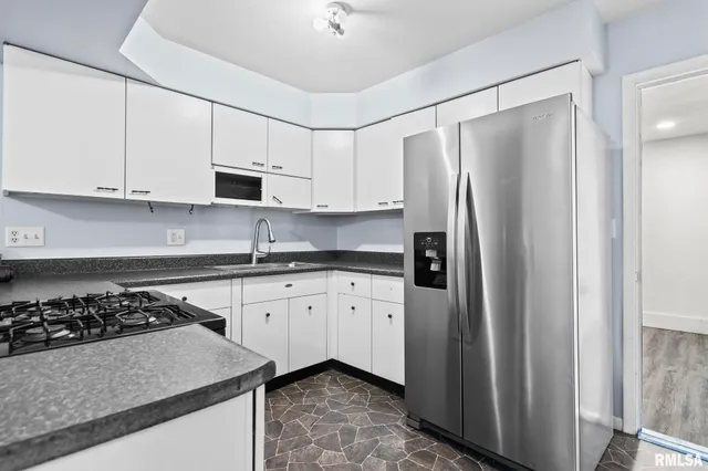 $185,000 | 4013 South Milan Road, Springfield, IL 62703