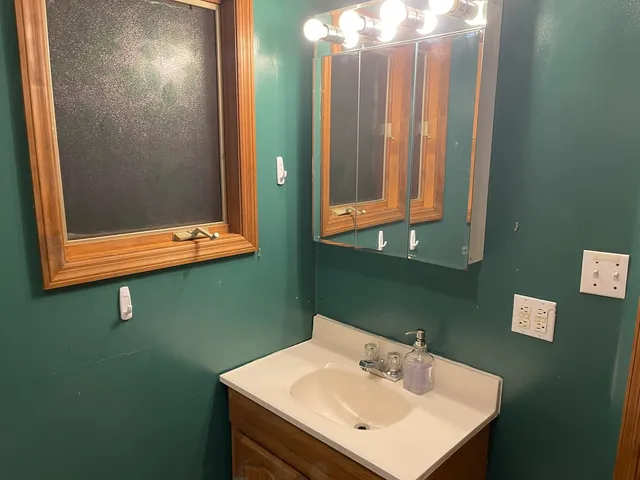 $169,900 | 975 Highway 34, Herod, IL 62947