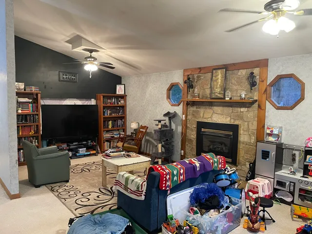 $169,900 | 975 Highway 34, Herod, IL 62947