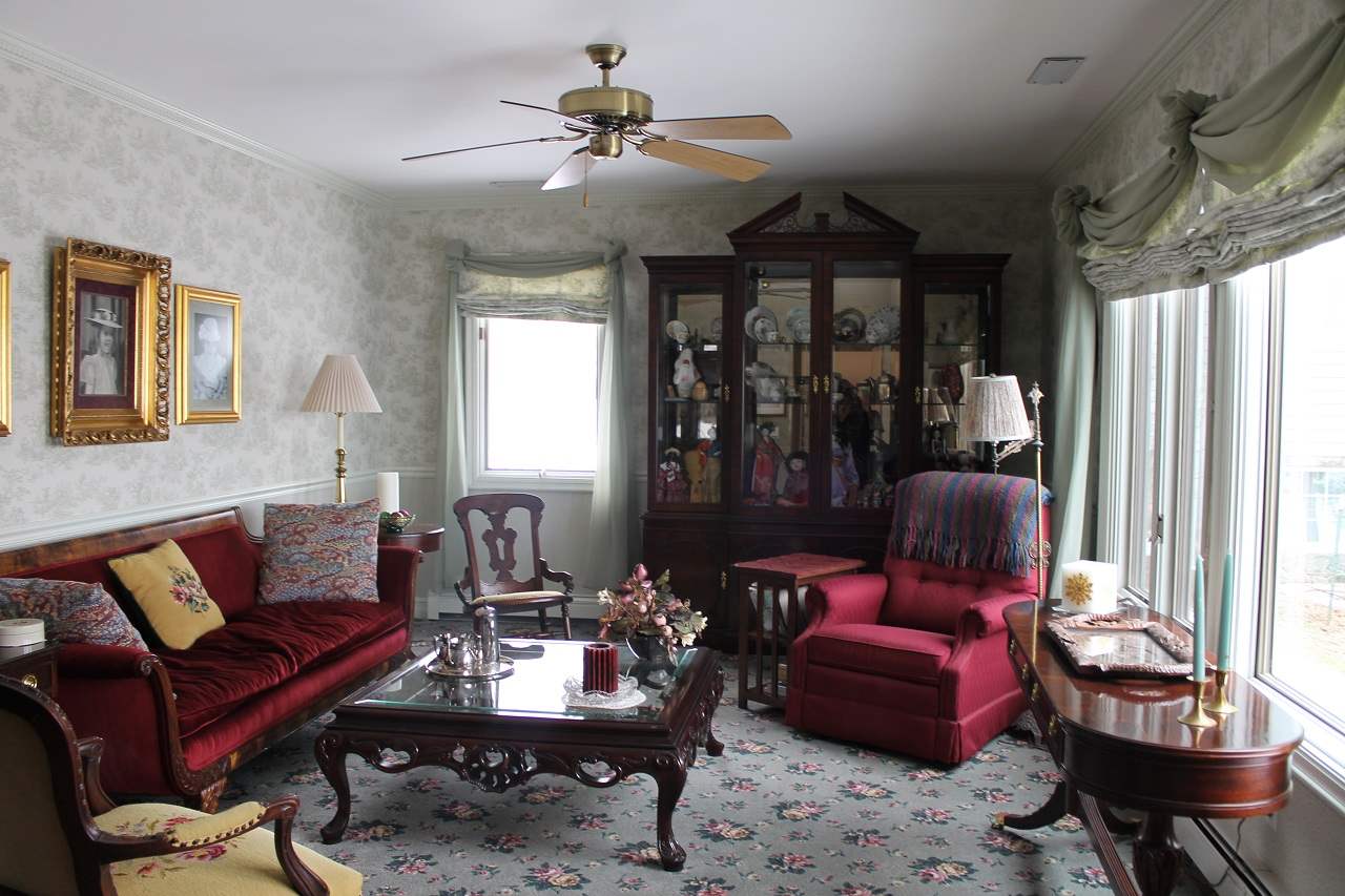 8024 South Lakeview Road Traverse City, MI 49684 - Photo 22 of 61 1812237-21.JPG