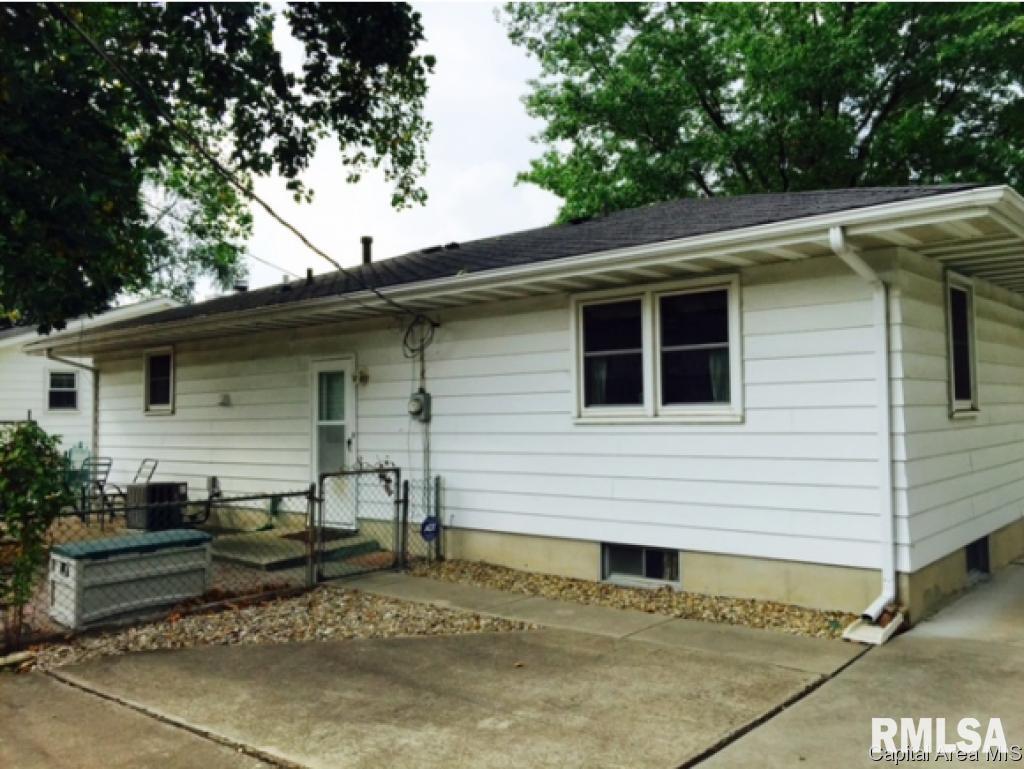 2212 Washington Springfield, IL 62704 - Photo 8 of 9 Gallery Image 8