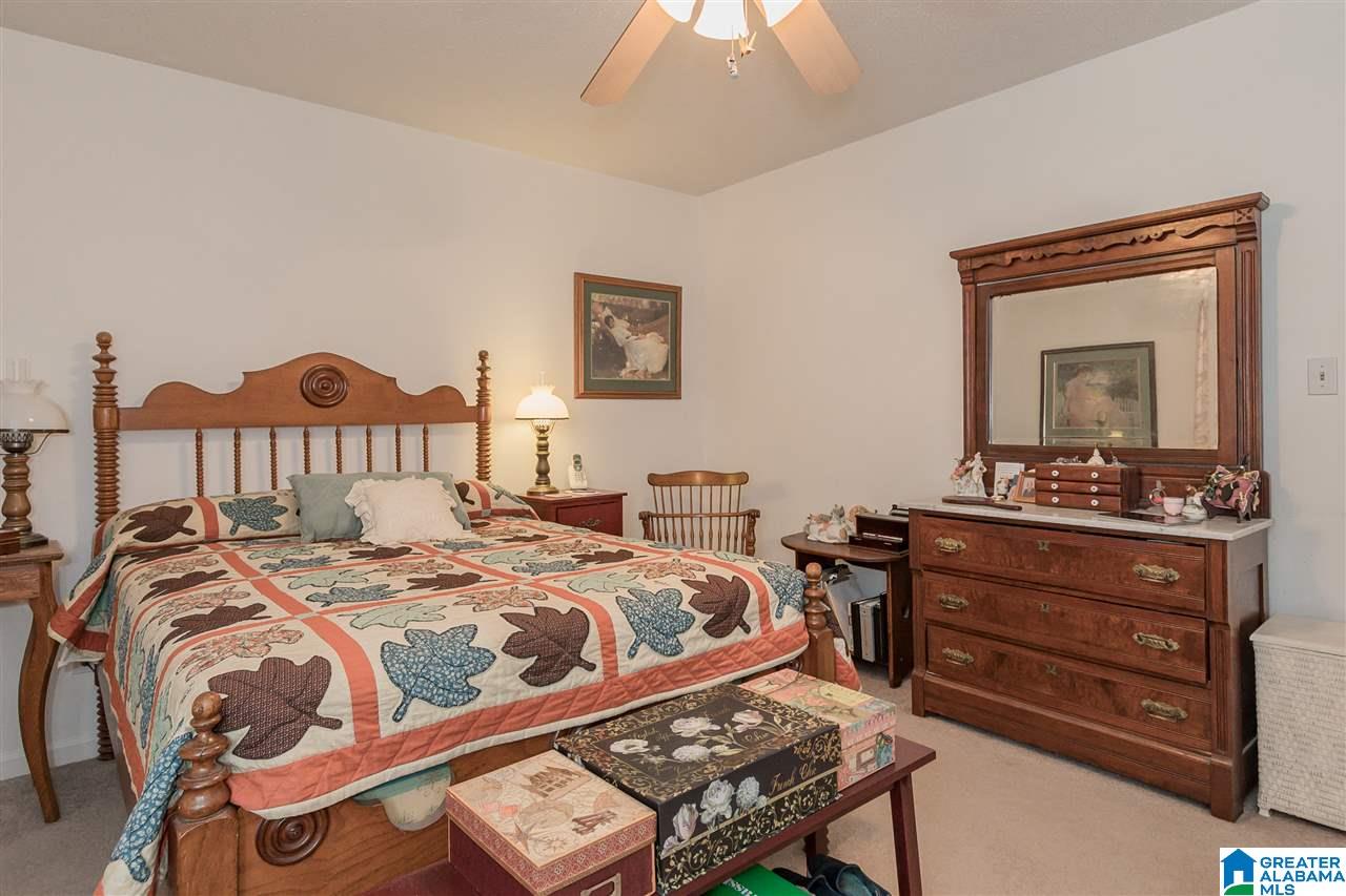 2439 Rockcreek Road Birmingham, AL 35226 - Photo 22 of 36