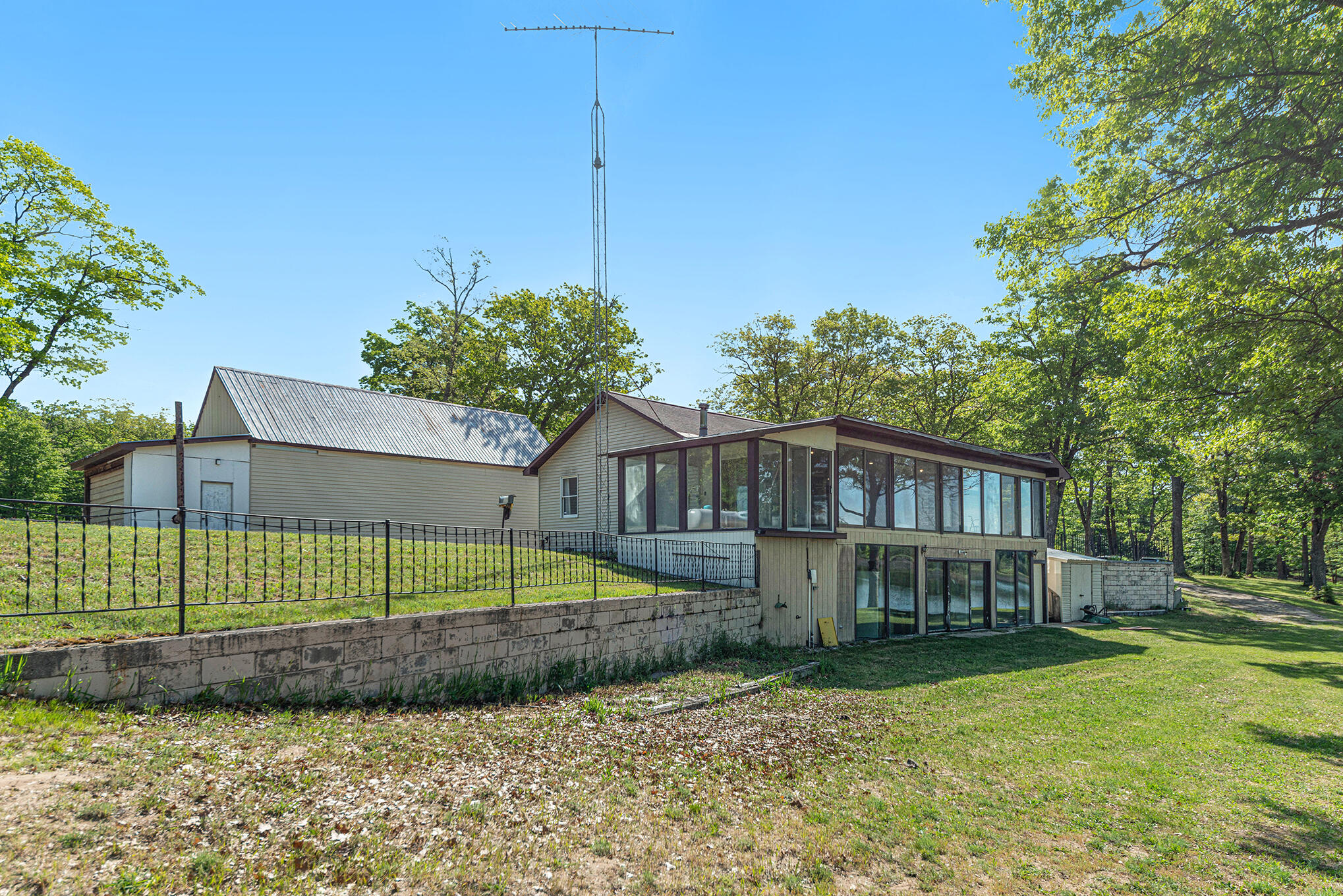 1350 Long Lake Road Cadillac, MI 49601 - Photo 2 of 45 1350LongLakeRd-47