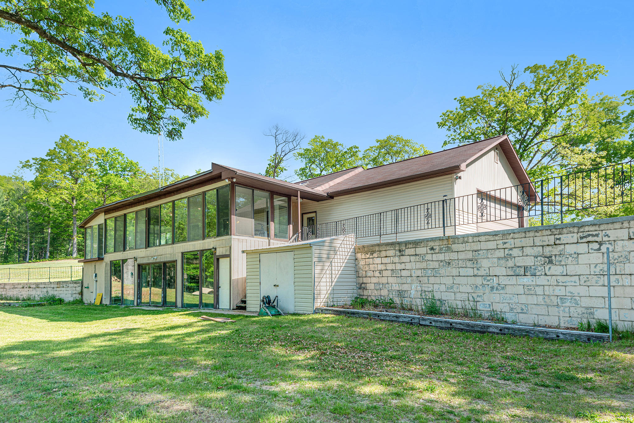 1350 Long Lake Road Cadillac, MI 49601 - Photo 3 of 45 1350LongLakeRd-43