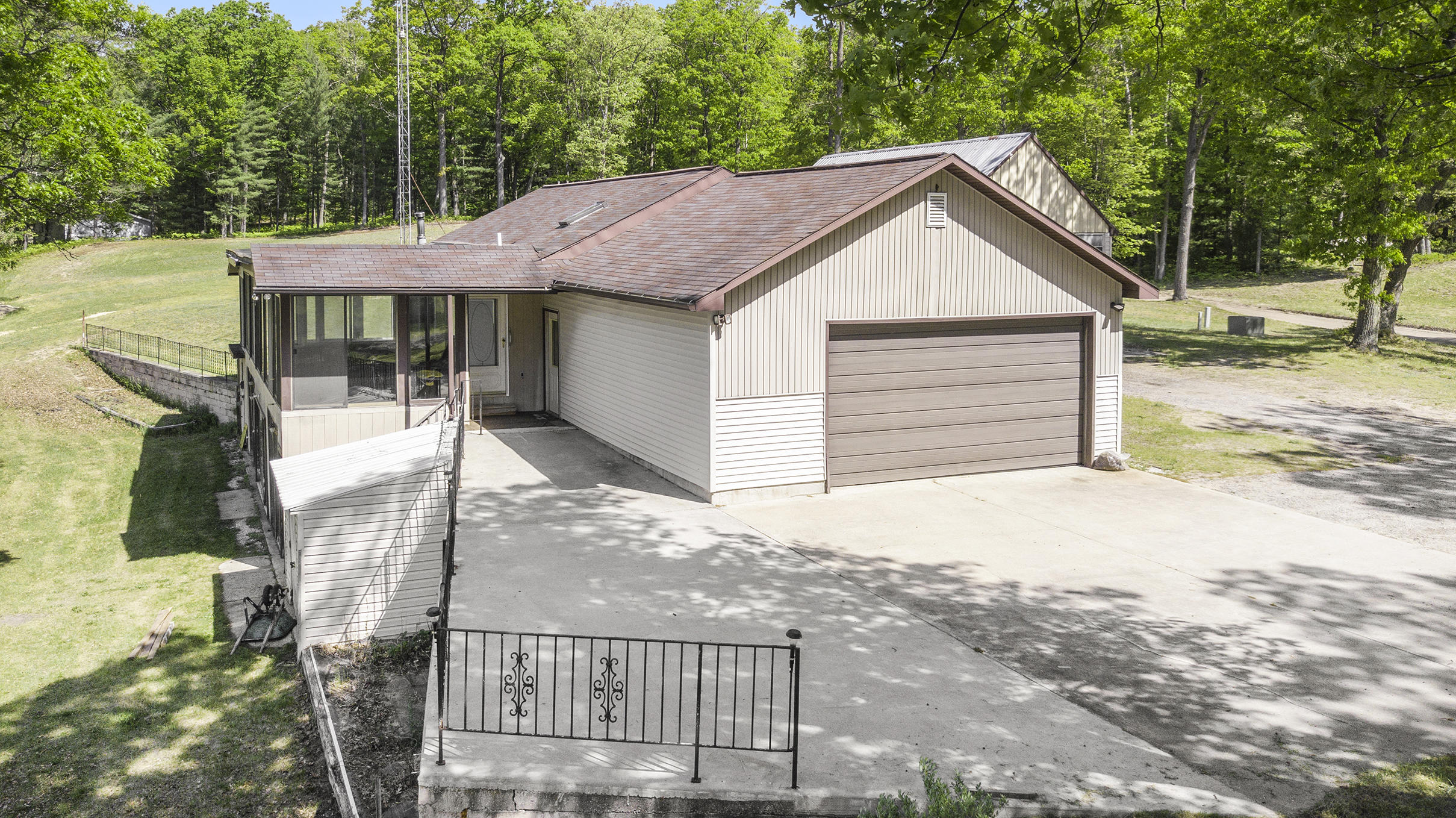 1350 Long Lake Road Cadillac, MI 49601 - Photo 5 of 45 DJI_0030