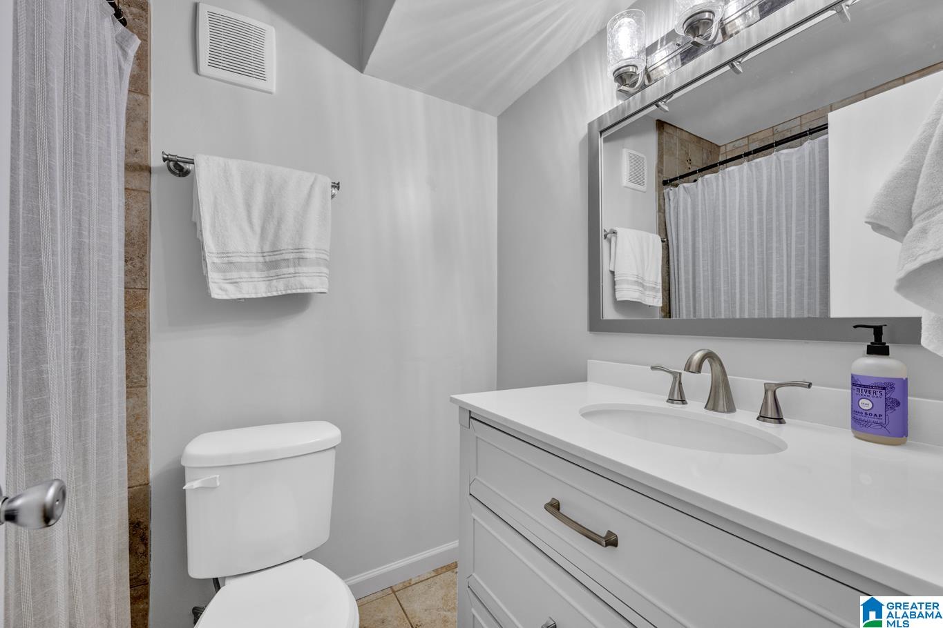 3350 Altamont Road South, Unit E19 Birmingham, AL 35205 - Photo 17 of 22