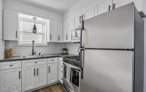 $2,300 | 455 Ocean Boulevard, Unit 27, Long Branch, NJ 07740