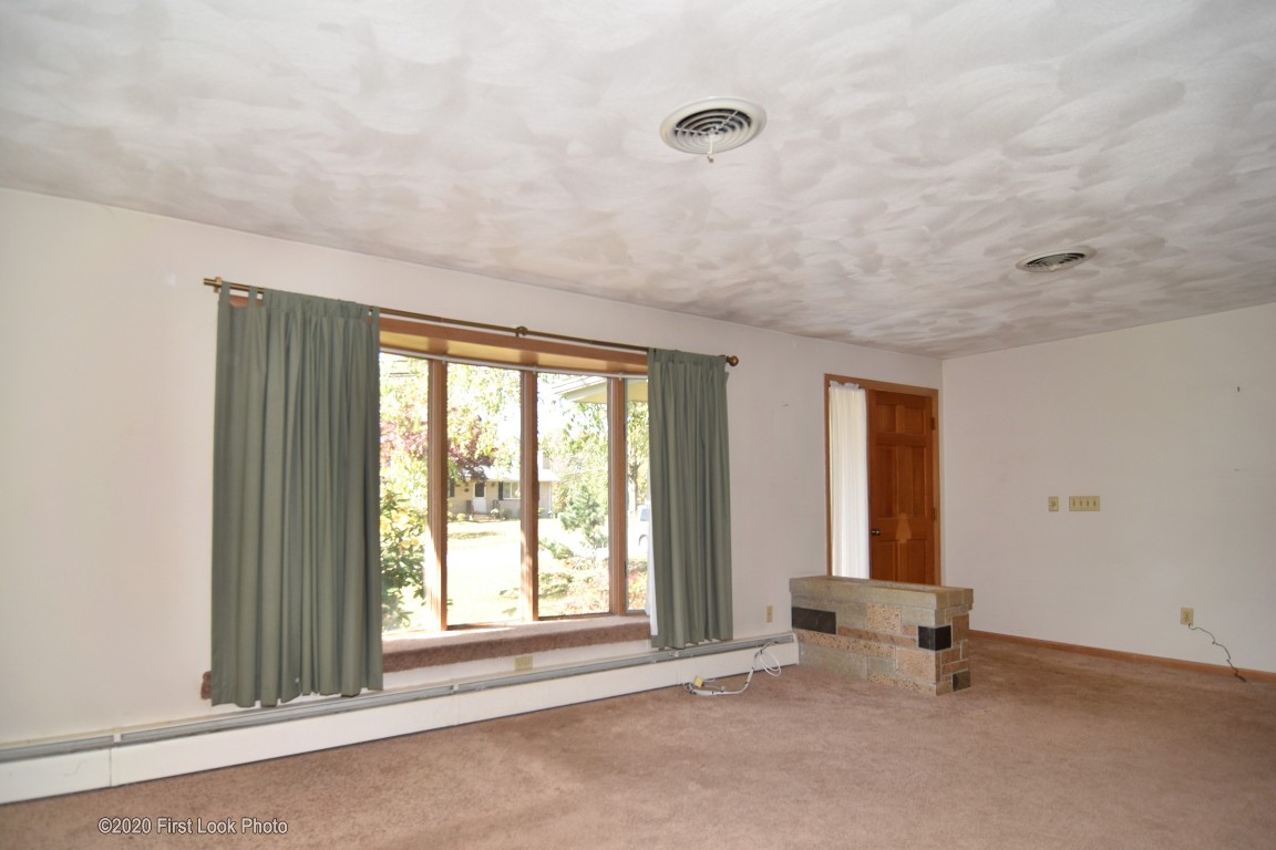 241 Harris Road Smithfield, RI 02917 - Photo 15 of 35 Gallery Image 15