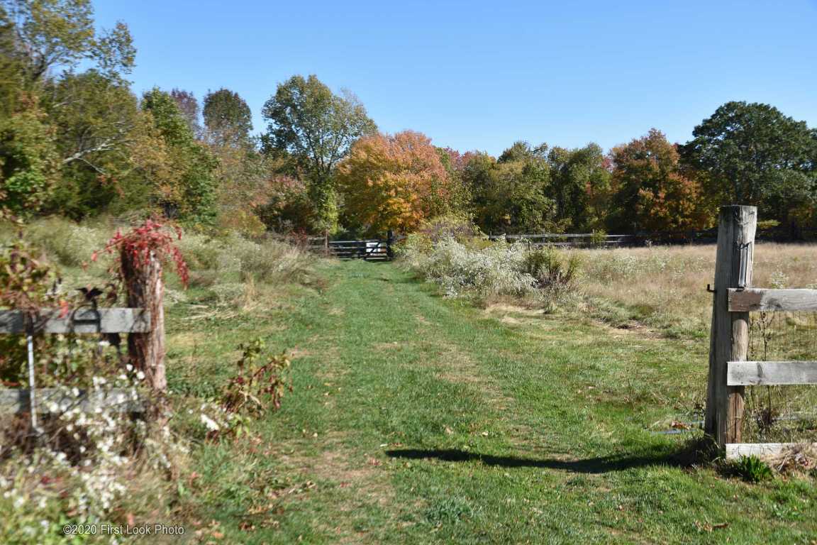 241 Harris Road Smithfield, RI 02917 - Photo 26 of 35 Gallery Image 26