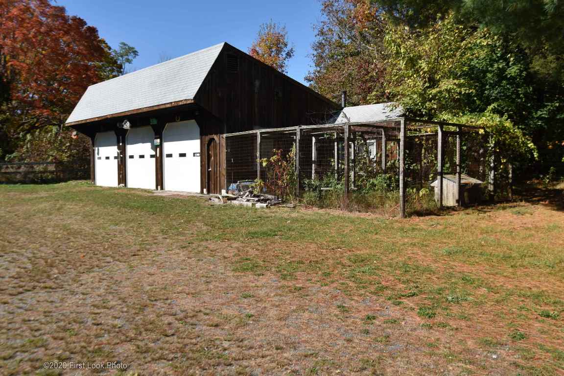 241 Harris Road Smithfield, RI 02917 - Photo 29 of 35 Gallery Image 29