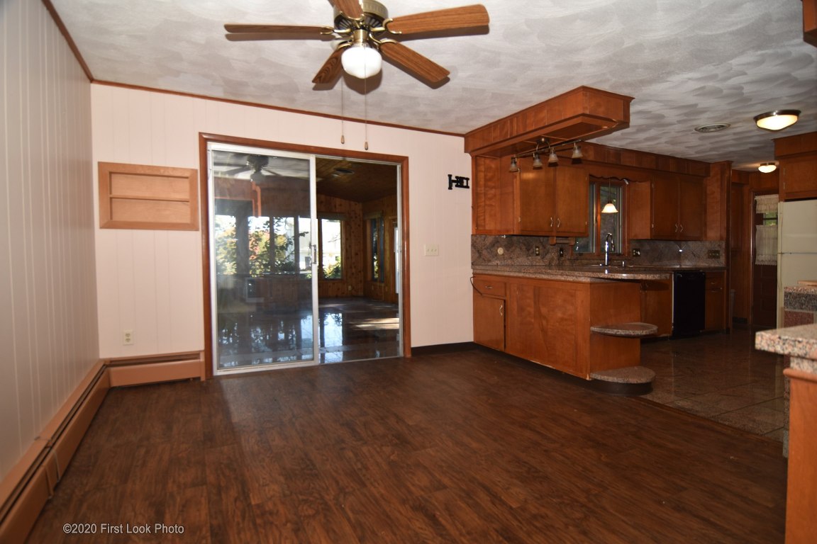241 Harris Road Smithfield, RI 02917 - Photo 9 of 35 Gallery Image 9