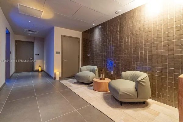 $6,800 | 601 Northeast 1st Avenue, Unit 2905, Miami, FL 33132