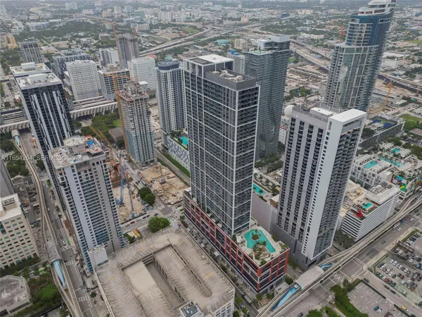 $6,800 | 601 Northeast 1st Avenue, Unit 2905, Miami, FL 33132