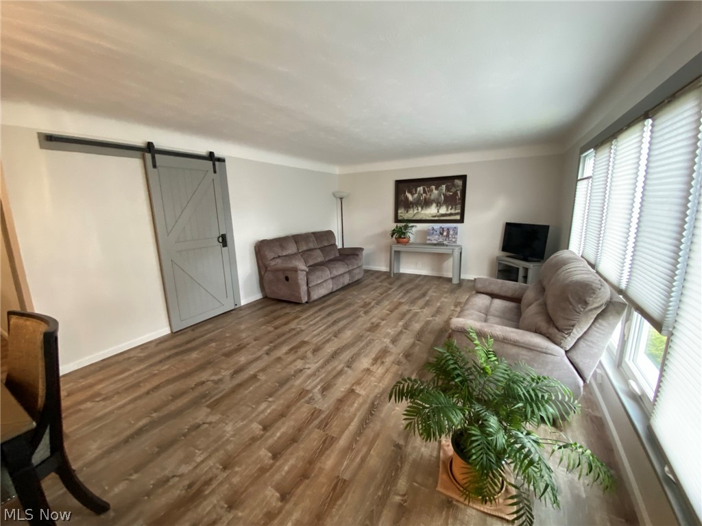 4819 North Sedgewick Road Cleveland, OH 44124 - Photo 6 of 25 Gallery Image 6