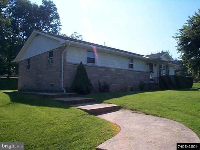 765 White Oak Road Windsor, PA 17366 - Photo 1 of 4