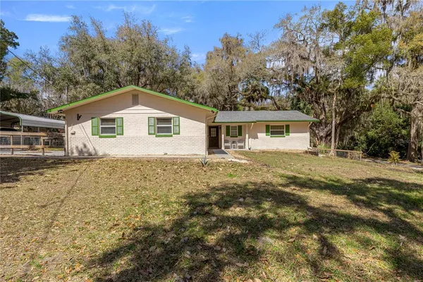 $374,900 | 5947 Ave C, McIntosh, FL 32667