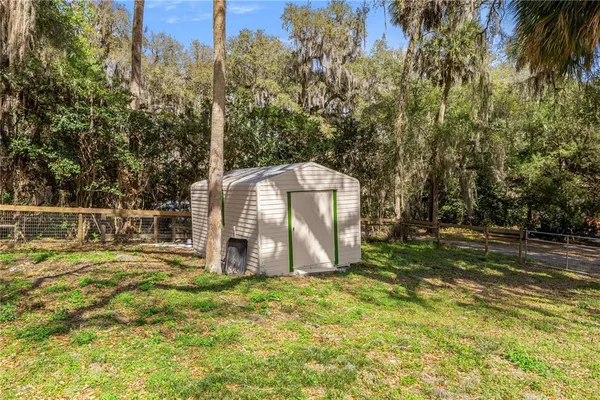 $374,900 | 5947 Ave C, McIntosh, FL 32667