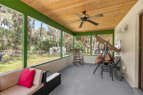 $374,900 | 5947 Ave C, McIntosh, FL 32667