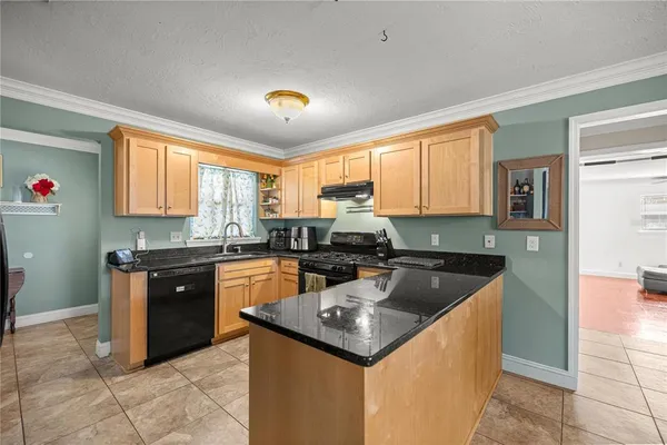 $374,900 | 5947 Ave C, McIntosh, FL 32667