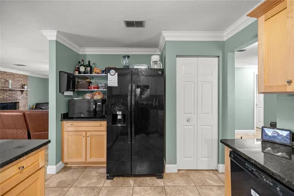 $374,900 | 5947 Ave C, McIntosh, FL 32667