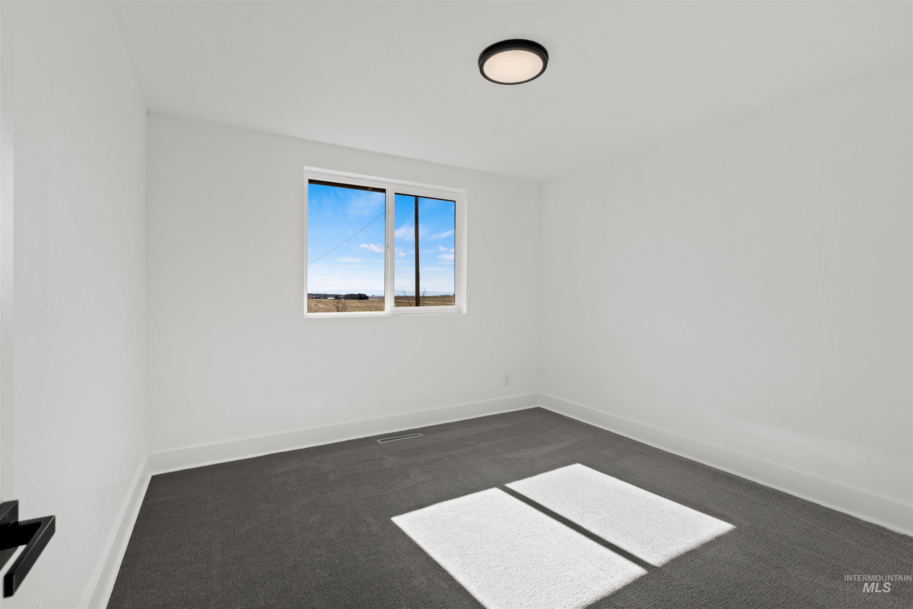 29862 Emmett Road Caldwell, ID 83607 - Photo 12 of 44