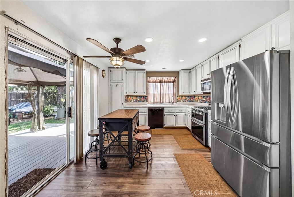 676 Fuchsia Lane Perris, CA 92571 - Photo 19 of 41