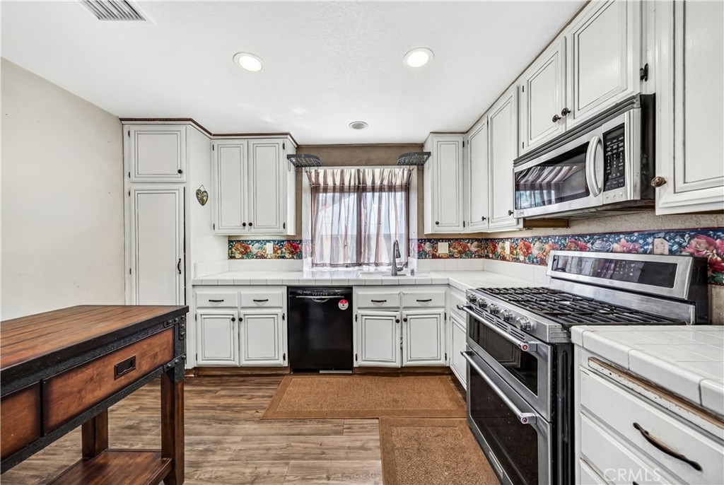 676 Fuchsia Lane Perris, CA 92571 - Photo 20 of 41