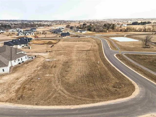 $275,900 | Lot 31 Hawks Landing Circle, Verona, WI 53593