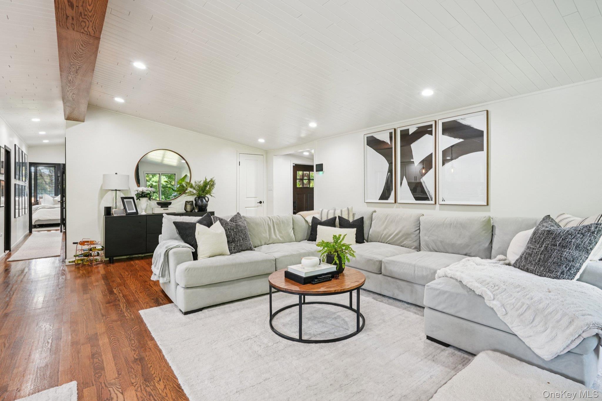 215 Rose Road West Nyack, NY 10994 - Photo 3 of 42