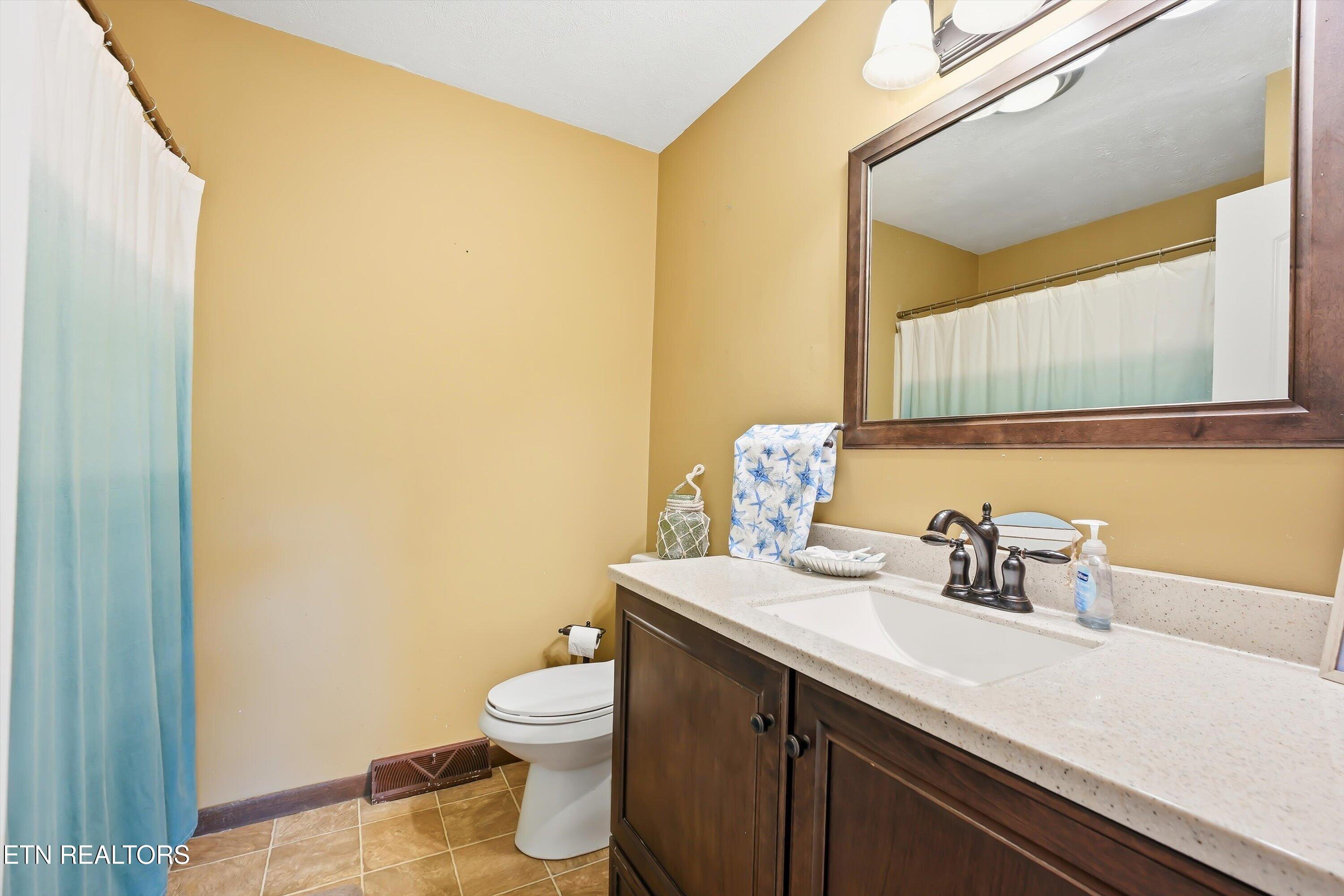 379 Wells Road Powell, TN 37849 - Photo 23 of 39 19-379 Wells Rd FINAL-17