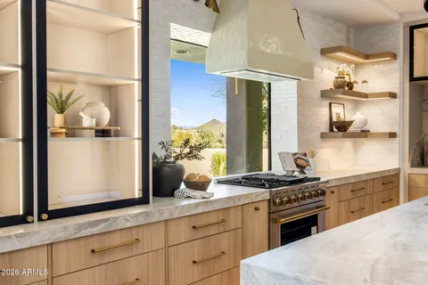 $1,825,000 | 10874 East Dale Lane, Scottsdale, AZ 85262