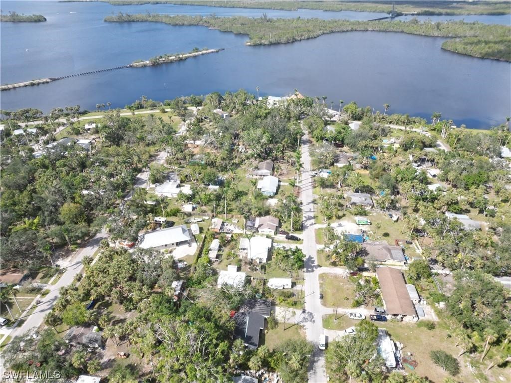 235 Palmacea Road Fort Myers, FL 33905 - Photo 10 of 12