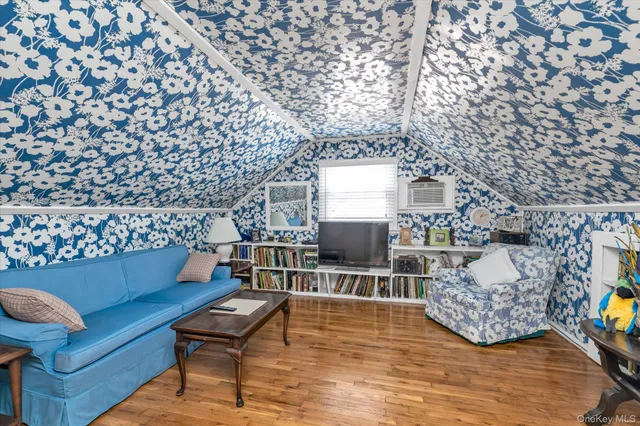 $649,000 | 49 Princeton Place, Merrick, NY 11566